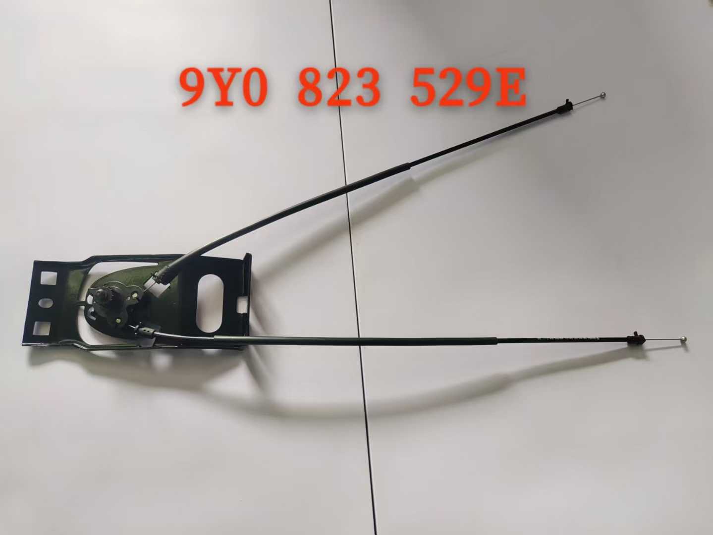 配件 9Y0 823 529E